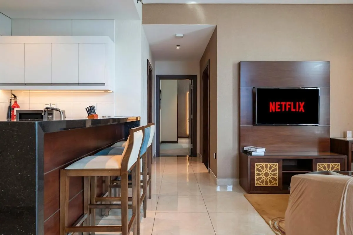 5 Star 2Br W & Infinity Pool Full Canal & Burj Views Dubai 0*,  United Arab Emirates