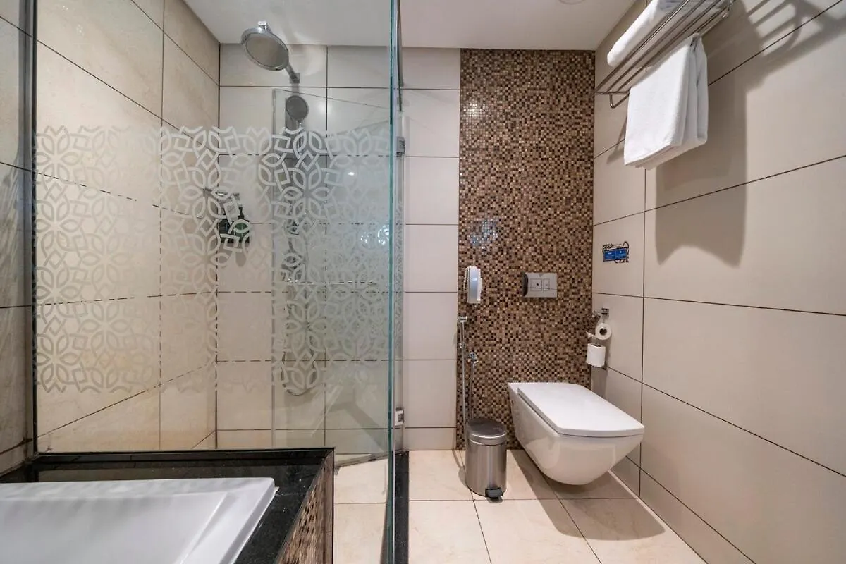 5 Star 2Br W & Infinity Pool Full Canal & Burj Views Dubai 0*,  United Arab Emirates