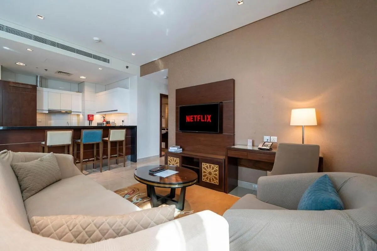 5 Star 2Br W & Infinity Pool Full Canal & Burj Views Dubai